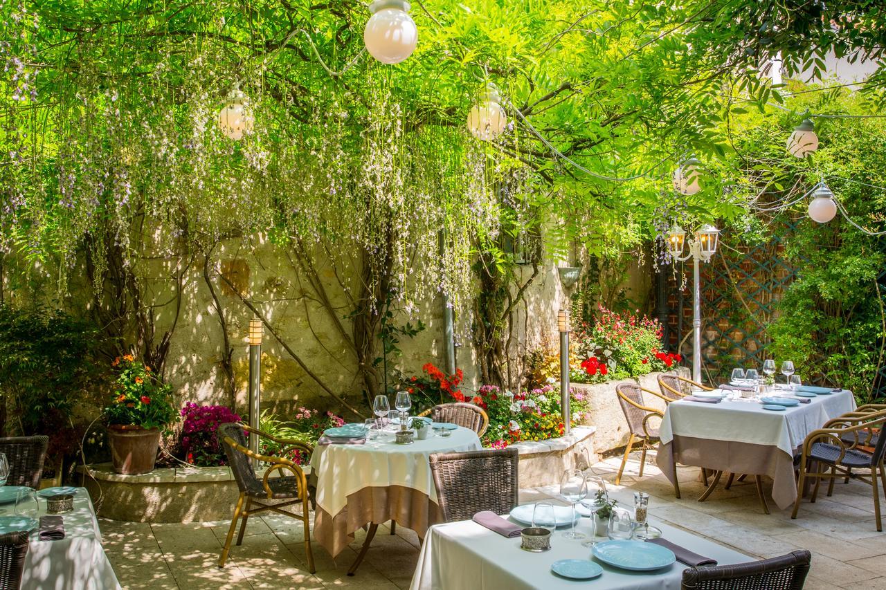 Logis Hotels Restaurant La Mere Hamard Semblançay Exteriér fotografie